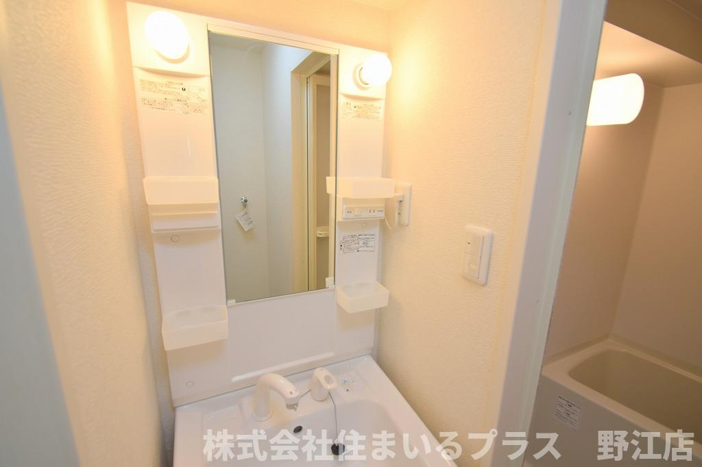ガーディアンズパレス高殿の独立洗面台
