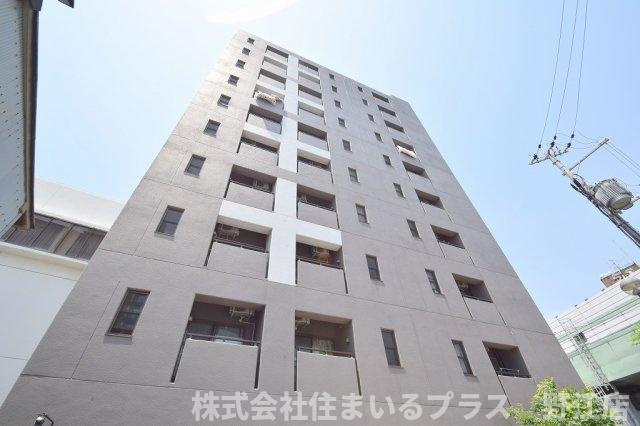 ガーディアンズパレス高殿の外観