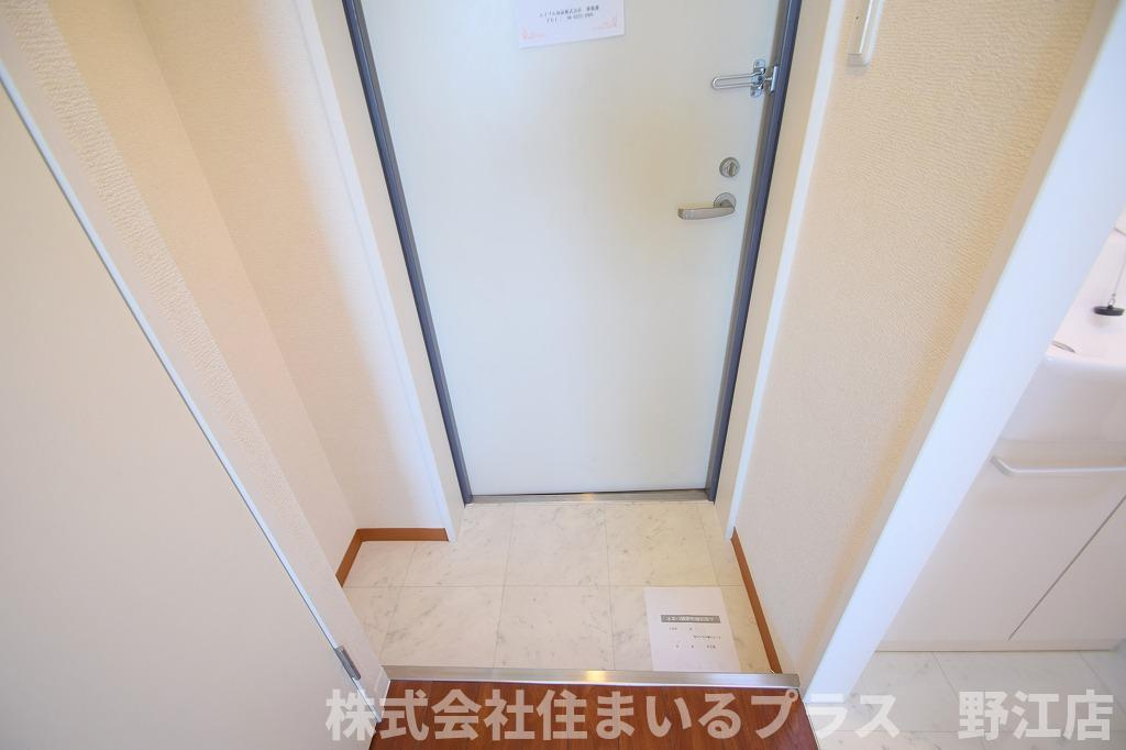 ガーディアンズパレス高殿の玄関
