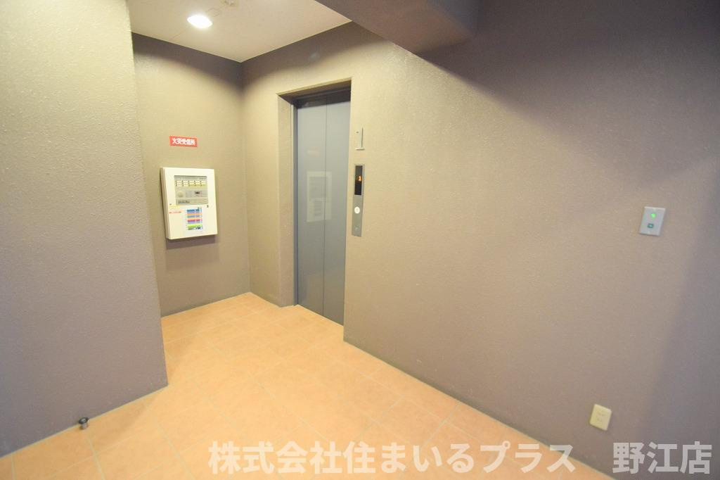 ガーディアンズパレス高殿のロビー