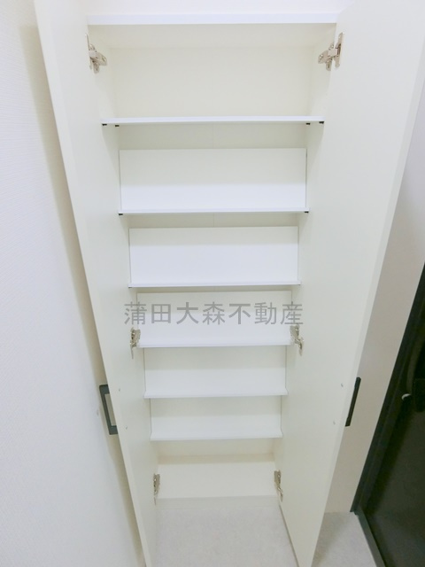 COCOCUBE武蔵新田の設備|玄関収納　シューズBOX