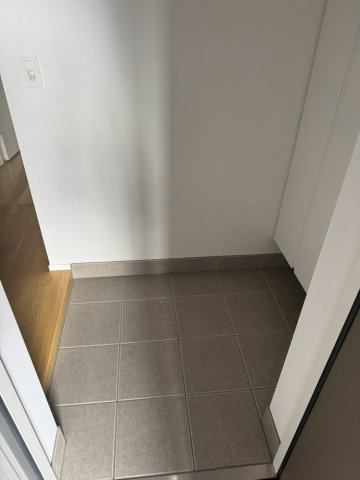 リテラス西日暮里の玄関