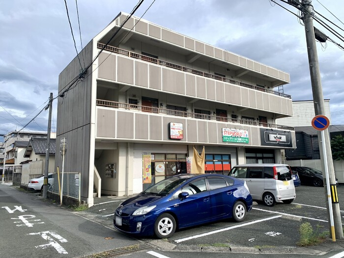 中尾マンションの外観