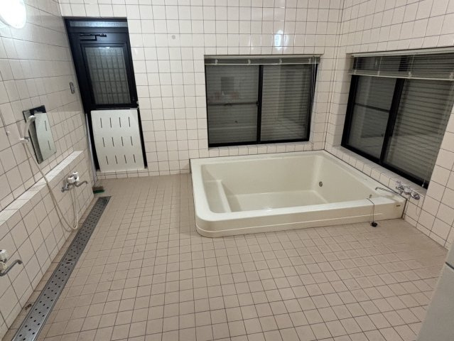 【2SLDK+広々ロフト】三和町下市萱の浴室