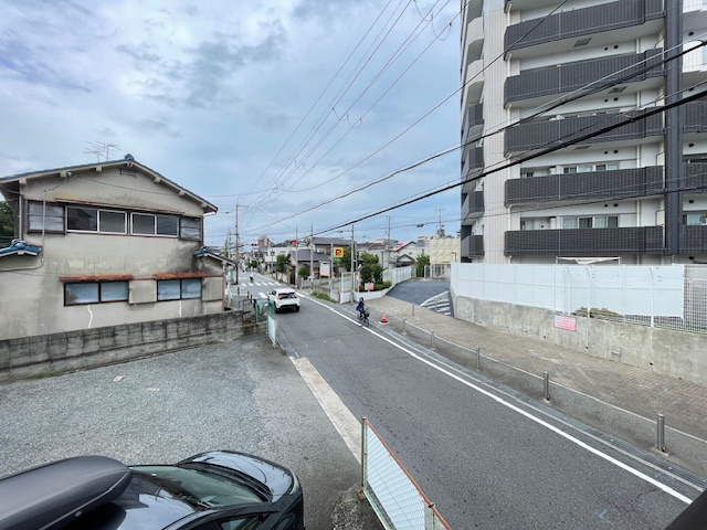 穂積ビルの駐車場