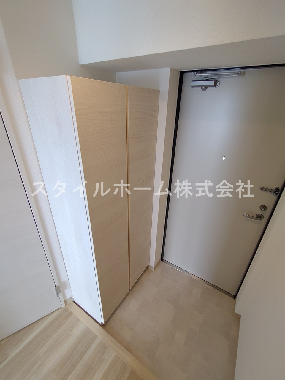 クレシタ大国の玄関|イメージ写真です。
