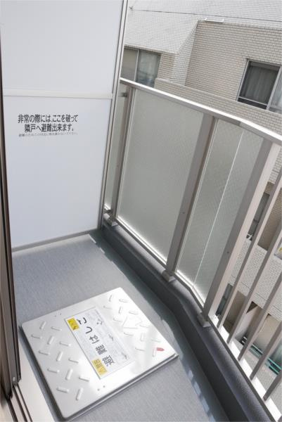 Ｎステージ本八幡のバルコニー