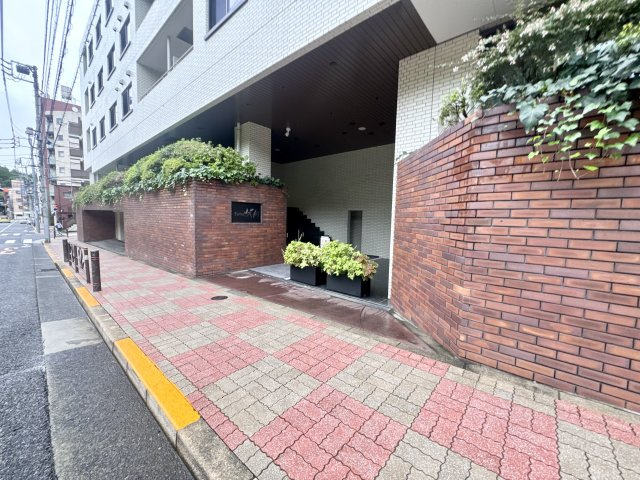 【エントランス】