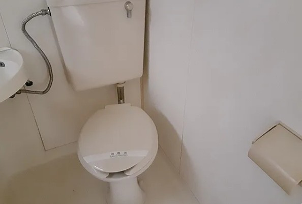 ハウスサイドのトイレ