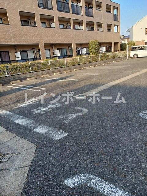 グラン　エリアールの駐車場|駐車場があります