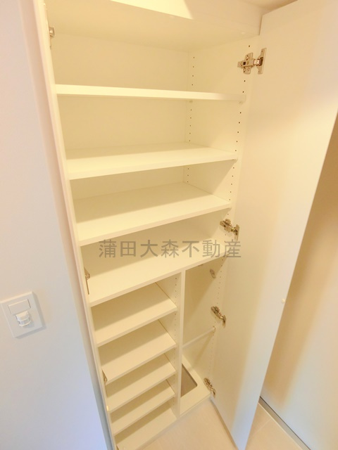 デュオフラッツ大森Eastの設備|シューズボックス