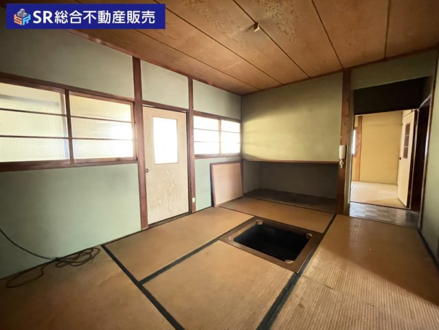 中石切町4丁目中古戸建の和室|和室6帖。堀ごたつもありました！そのまま活かしたお部屋も素敵ですね♪