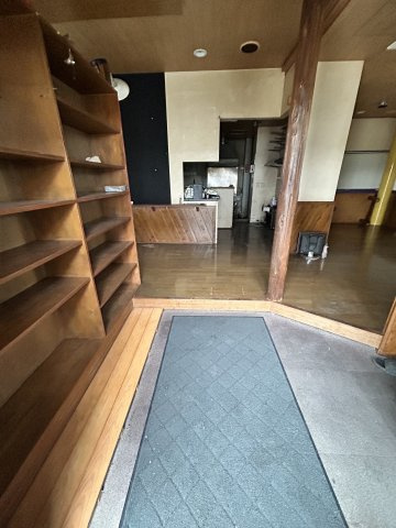 小野市王子町テナントの駐車場