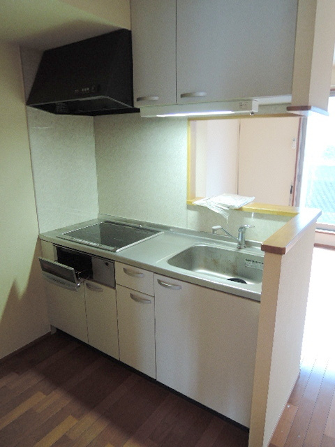 レトア洋光台北口のキッチン|安心のグリル付３口ＩＨシステムキッチン