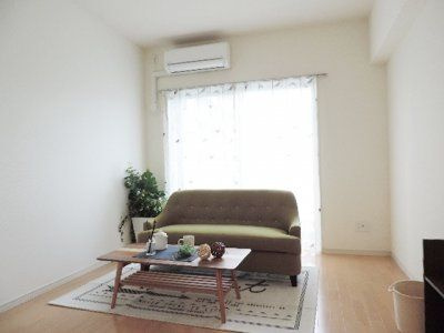 ＣＡＳＡ・ＦＬＥＵＲの居間・リビング