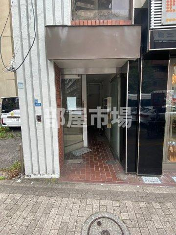 池戸ビルのエントランス