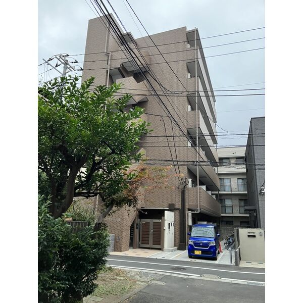 ルミエル本八幡の外観