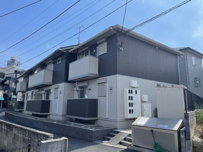 ローカス・グランデの外観