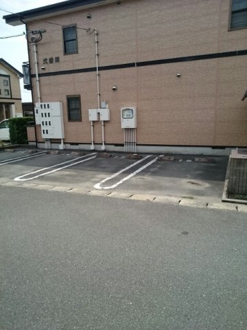 エアリーヴィラ壱番館の駐車場|駐車場完備です