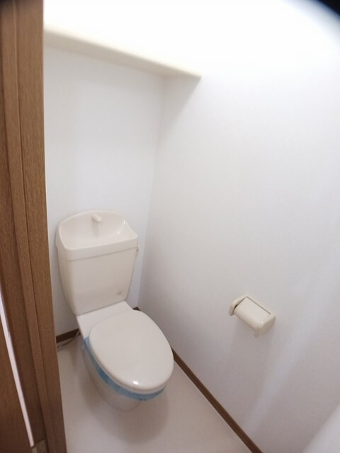 エアリーヴィラ壱番館のトイレ|ゆったりとした空間のトイレです