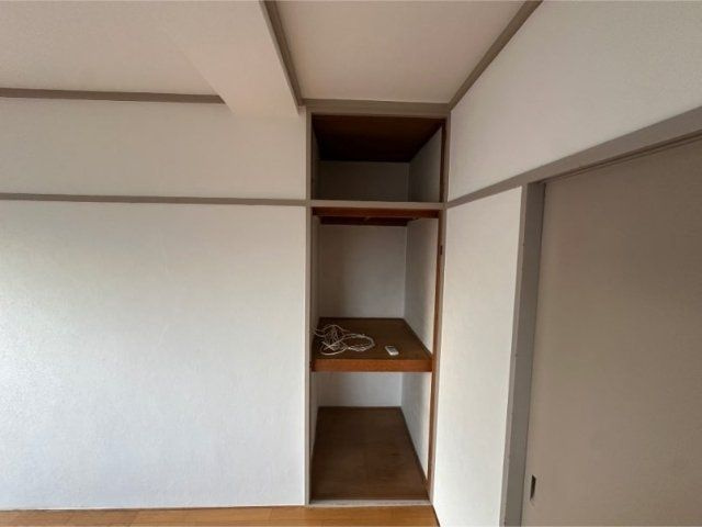 五光ビルの収納