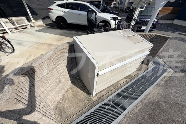 アクシア旭町の駐車場|カースペースがあります