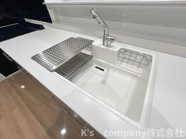 ◎高座高座郡寒川町大曲2丁目　中古戸建◎のキッチン|人造大理石のおしゃれなシンク◇