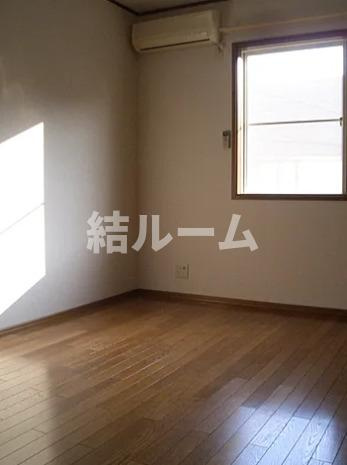 新宿区西早稲田１丁目のアパートの居間・リビング