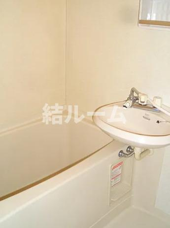 新宿区西早稲田１丁目のアパートの浴室