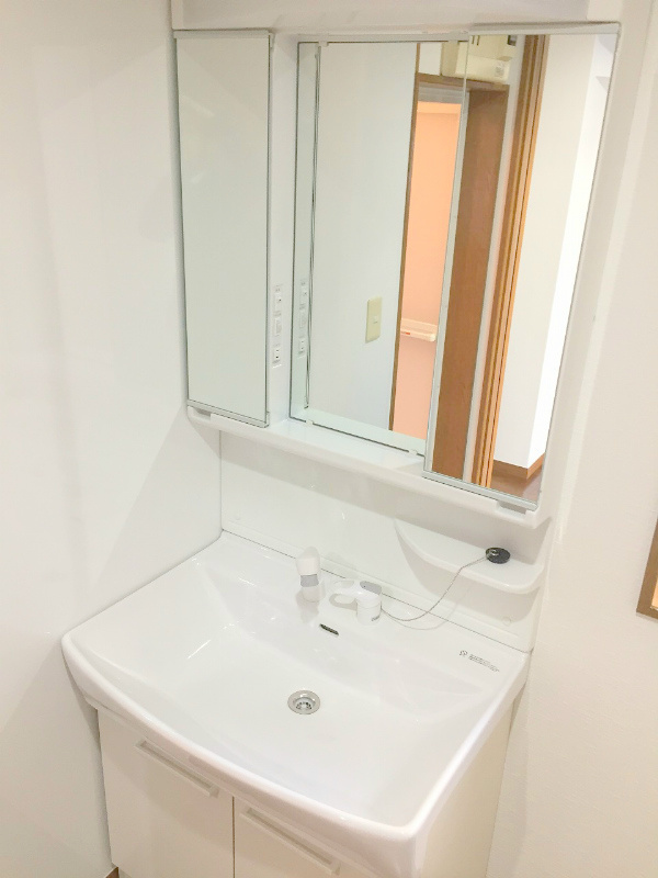大森中戸建の洗面所|洗面所　独立洗面台