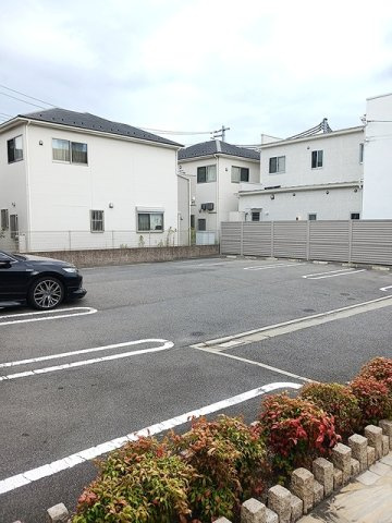 クオーレ　コイン通りの駐車場|カースペースがあります