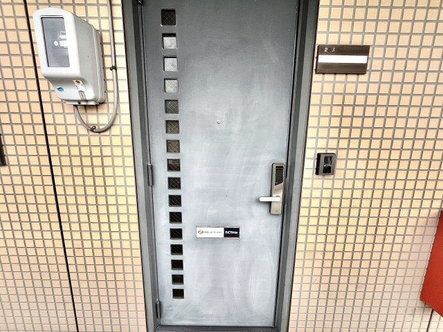 ブランドールGの玄関