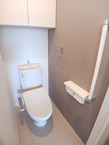 アン・ソレイユＢのトイレ|コンパクトで使いやすいトイレです