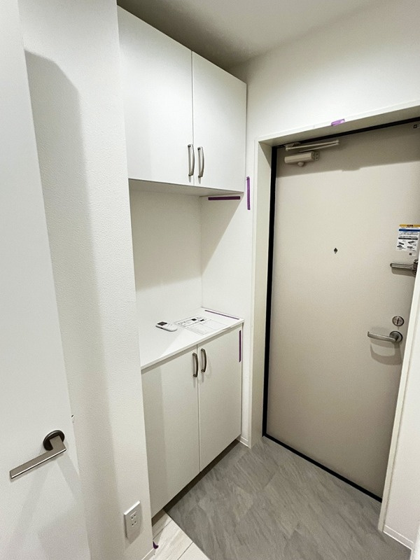FolsClass三軒茶屋一丁目　新築　礼金0　二面採光の玄関