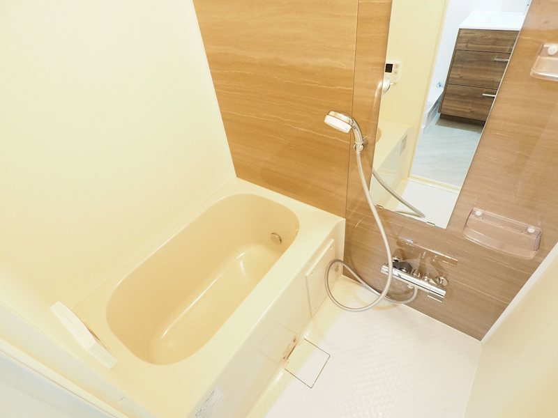 FolsClass三軒茶屋一丁目　新築　礼金0　二面採光の浴室