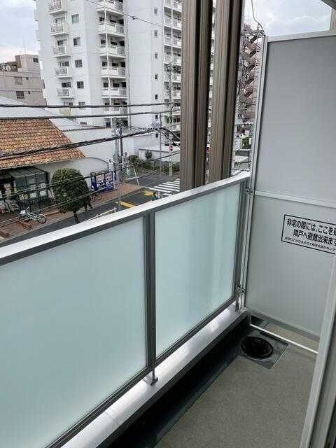 ルシアスのバルコニー