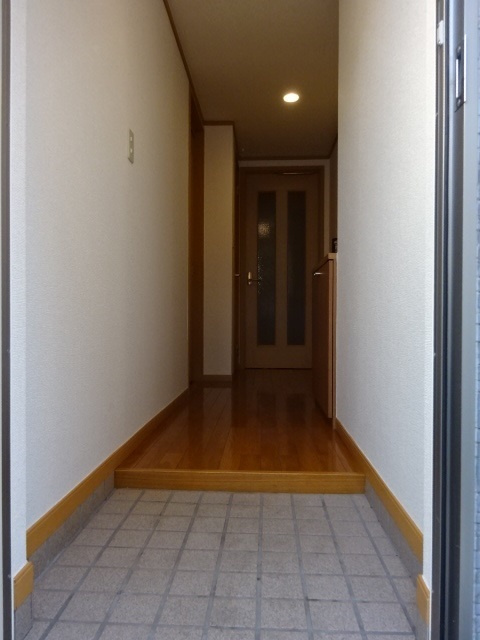 パルトリーナY・Kの玄関
