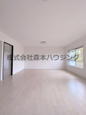 【居間・リビング】 | 　香里三井I住宅 | おしゃれなリビングです