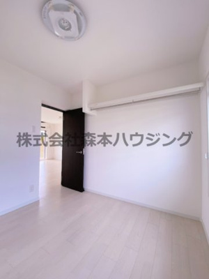 【洋室】 | 　香里三井I住宅 | きれいな洋室です