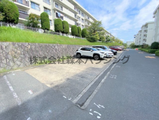 【駐車場】 | 　香里三井I住宅 | 駐車場です