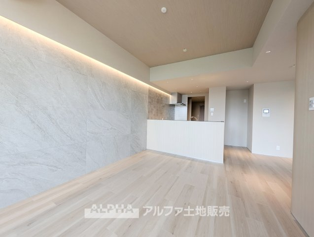 レクセルマンション東村山マンションの居間・リビング|【Bright Living】
◆心地よいLDK◆約15.1帖のリビングダイニング。家具の配置を考えやすく、家族が自然と集まる住空間です。