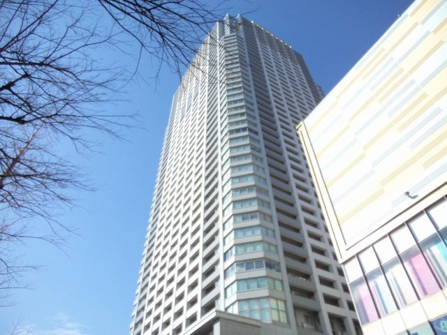 ブリリアタワー東京の外観