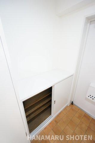 布施ビルⅠの玄関|物件、駅でお待ち合わせでのご案内歓迎！