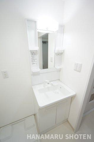布施ビルⅠの独立洗面台|物件、駅でお待ち合わせでのご案内歓迎！