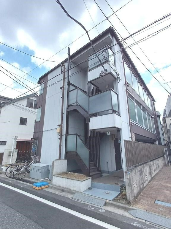 コーポラス志茂の外観