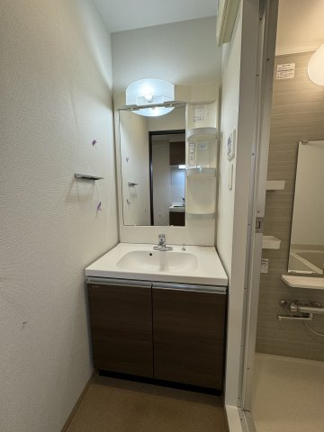 大供Ａマンションの洗面所
