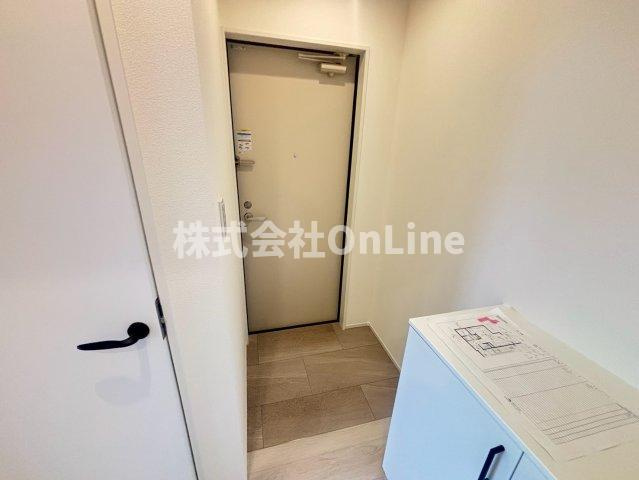 REGIES八尾駅前の玄関
