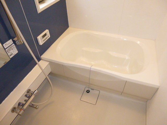 グランマスト茶屋町Aの浴室