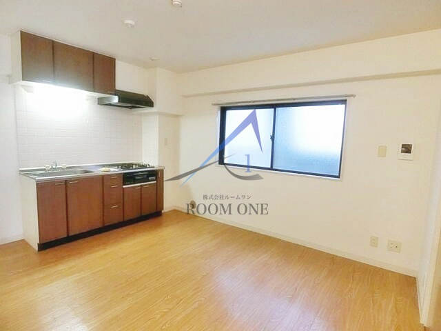 ことぶきビルの居間・リビング|洋室のお部屋です。