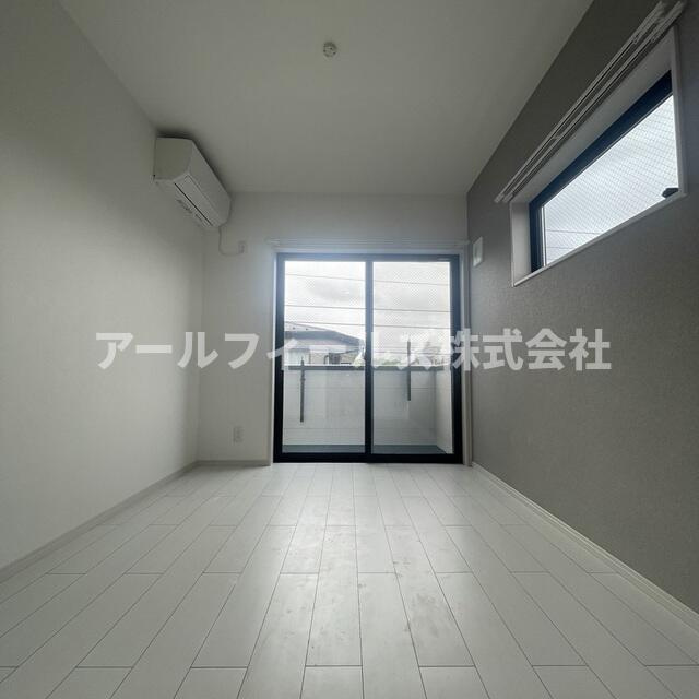 ＭＥＬＤＩＡ秋山の寝室